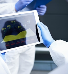 strahlenschutz360grad-small-coronavirus-statistics-on-digital-tablet